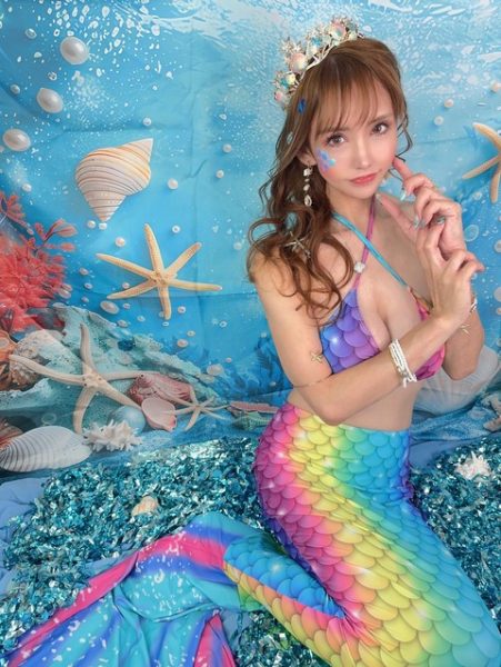 バチボコAV動画作品　アナル潮・喉潮吹くまでイラマのやりたい放題 